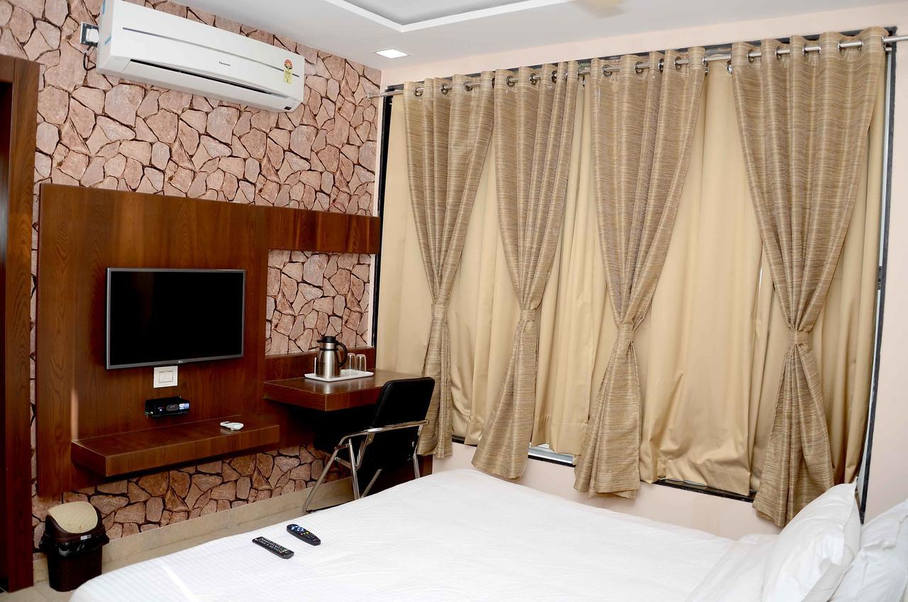 Hotel Shikhar Darshan Udždžain Exteriér fotografie